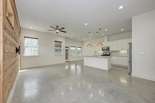 $3,650 | 1000 Taulbee Lane, Unit B, Austin, TX 78757