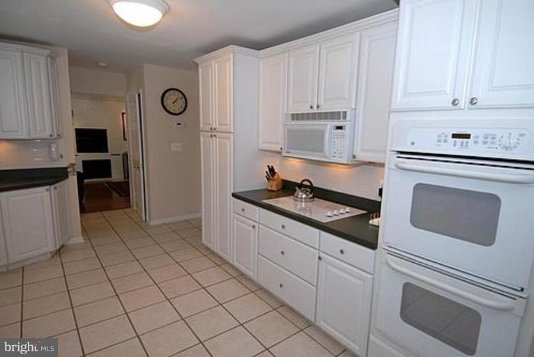 1688 Winchester Road Annapolis, MD 21409 - Photo 14 of 25 Kitchen #3
