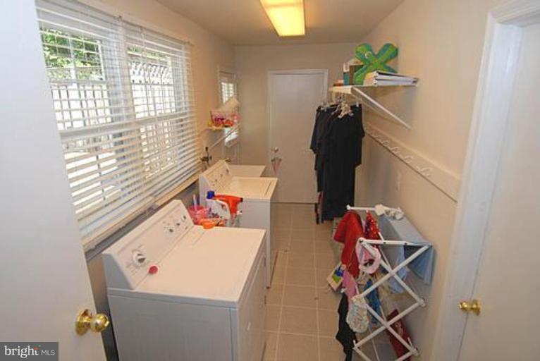 1688 Winchester Road Annapolis, MD 21409 - Photo 15 of 25 Laundry Area 1