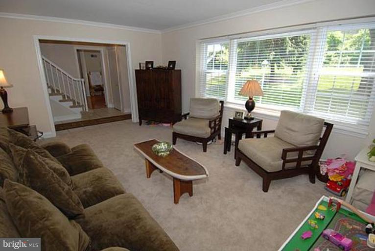 1688 Winchester Road Annapolis, MD 21409 - Photo 17 of 25 Living Room #2