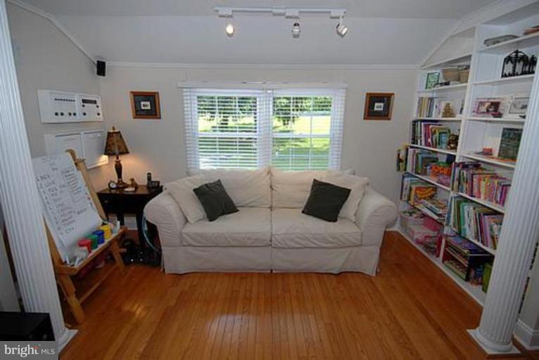 1688 Winchester Road Annapolis, MD 21409 - Photo 8 of 25 Family Room #2