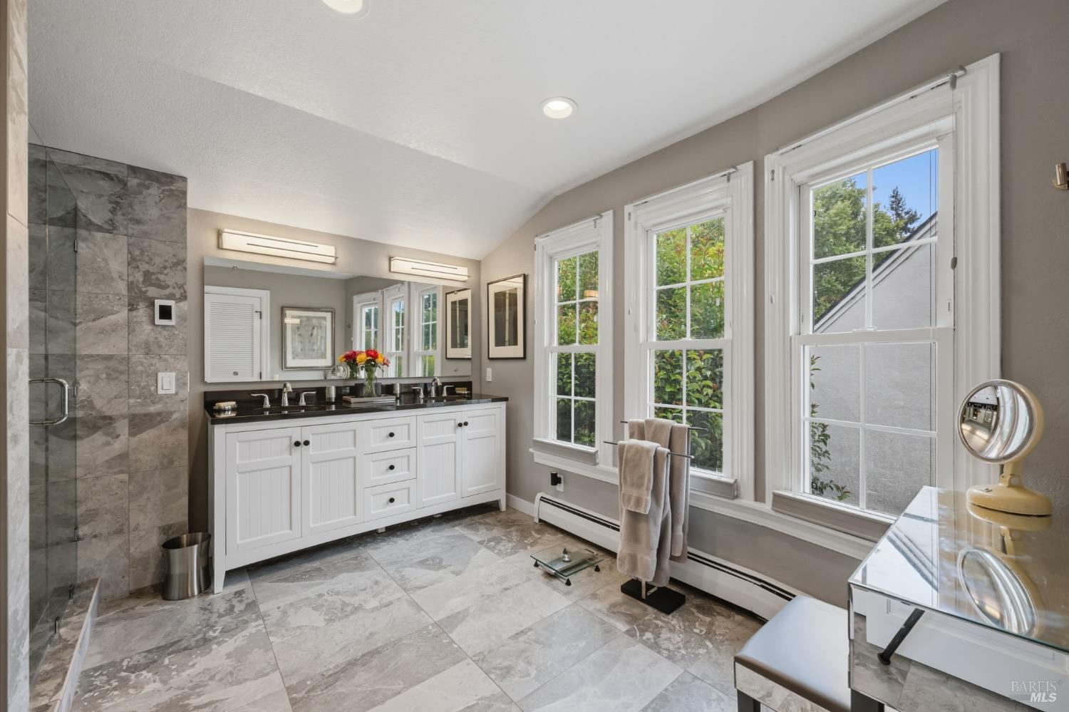 1621 Austin Way Santa Rosa, CA 95404 - Photo 25 of 42 Gallery Image 25