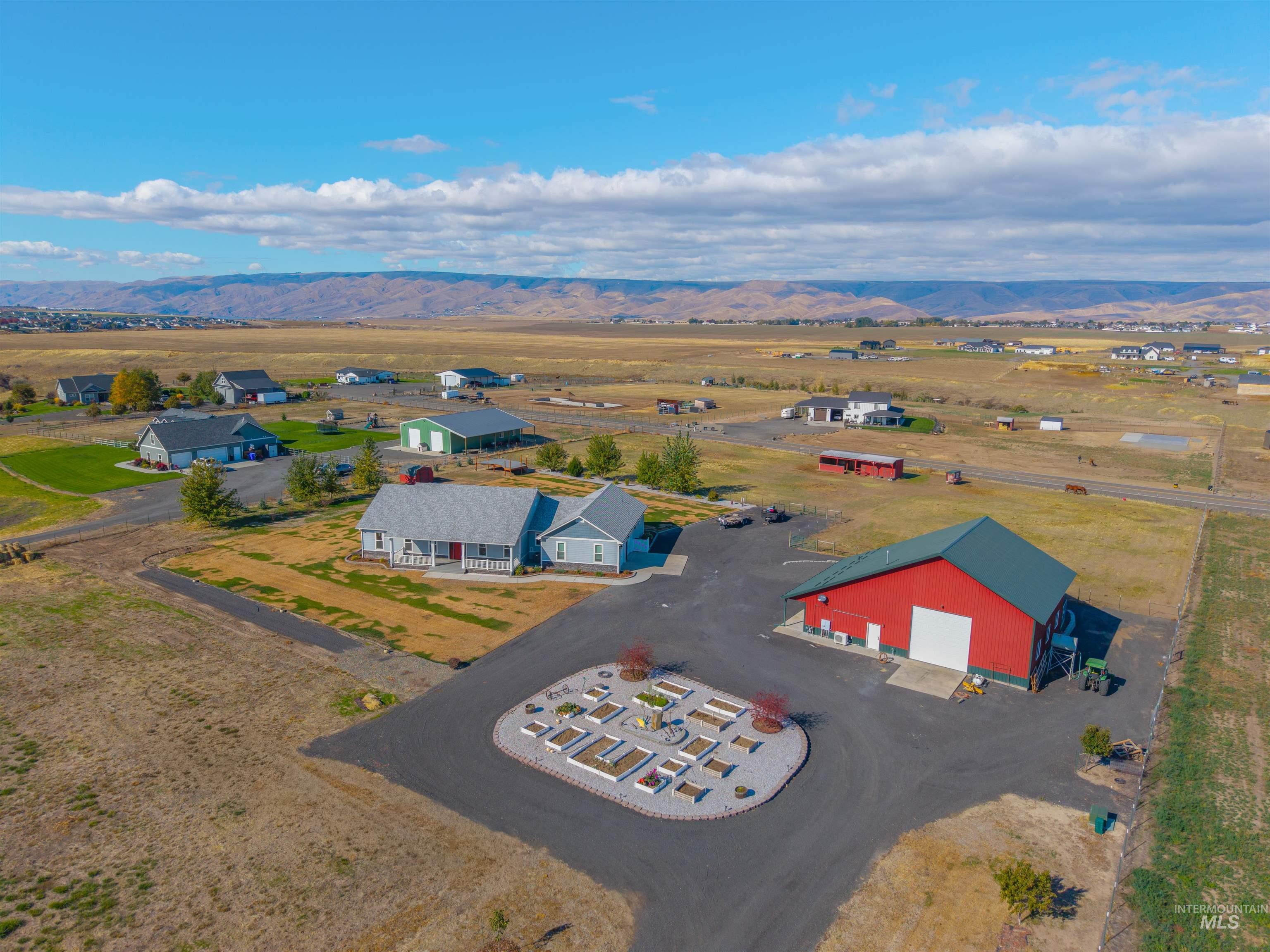 2233 Burrell Avenue Lewiston, ID 83501 - Photo 1 of 48 Aerial view of property and surrounding area