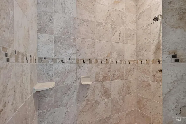 $1,350,000 | 2233 Burrell Avenue, Lewiston, ID 83501