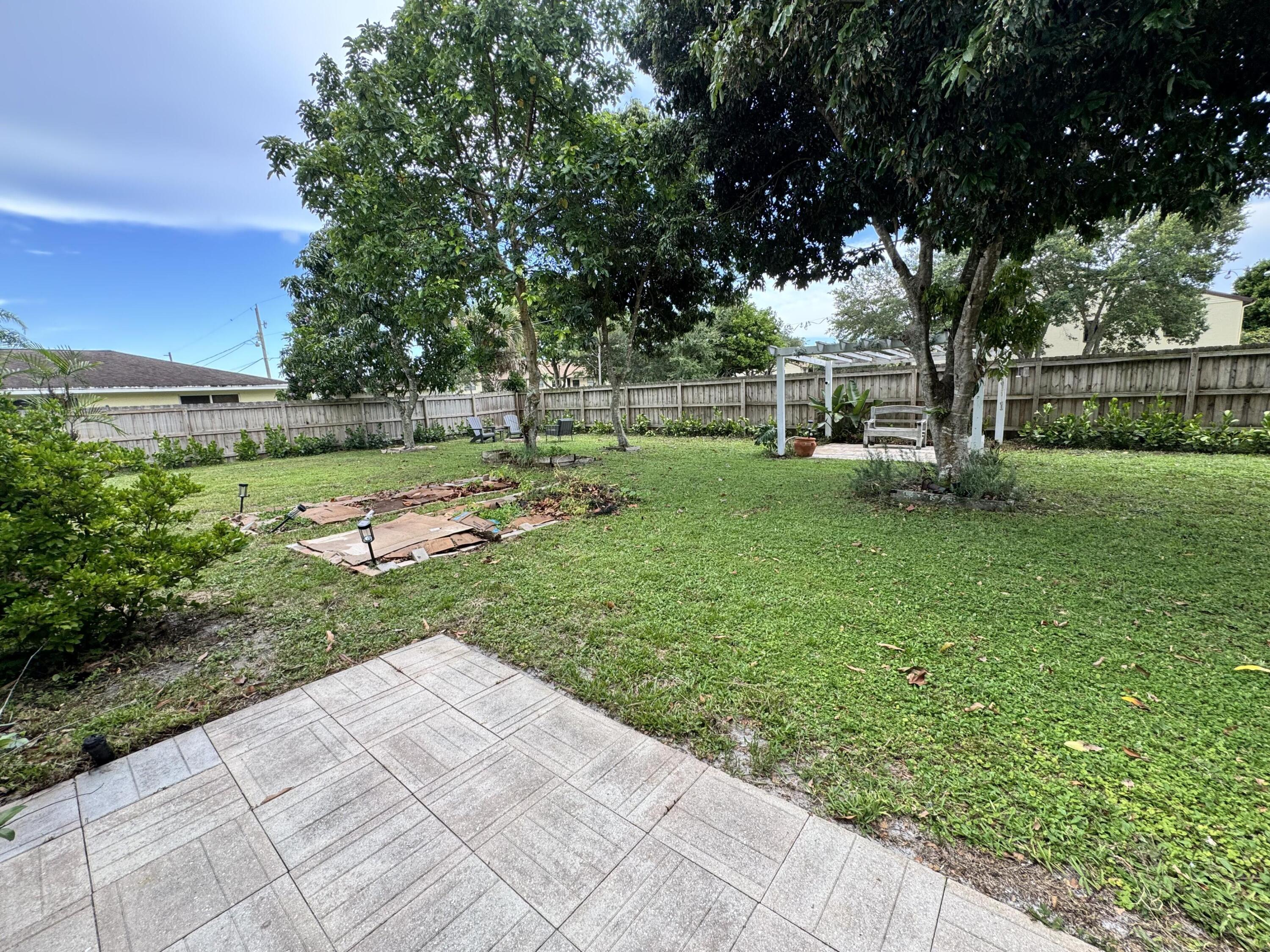 7828 St Andrews Road Lake Worth, FL 33467 - Photo 29 of 32 29_beyc6a3c34d221712