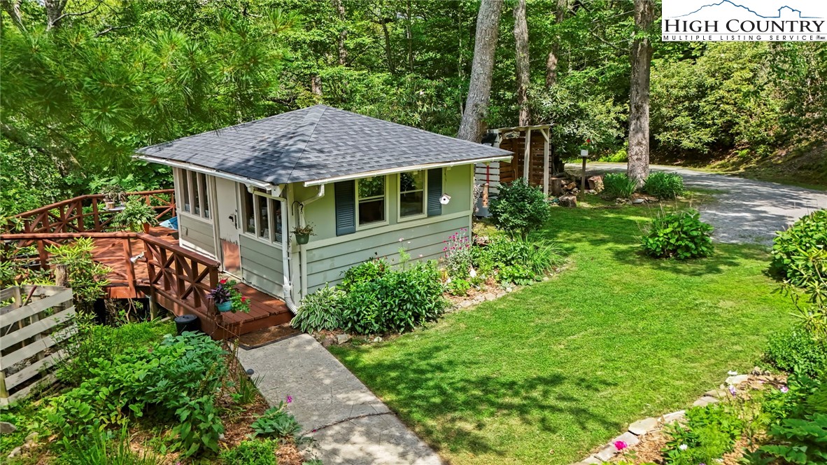 157 Twisted Laurel Lane Blowing Rock, NC 28605 - Photo 11 of 50