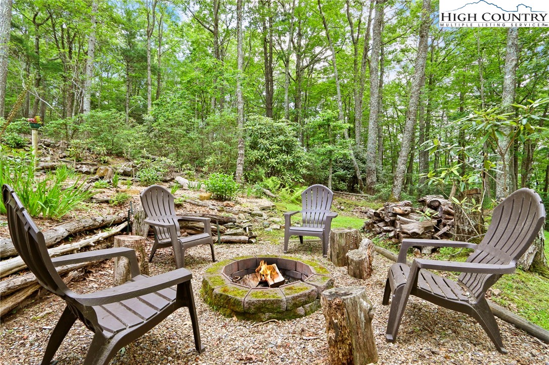 157 Twisted Laurel Lane Blowing Rock, NC 28605 - Photo 20 of 50
