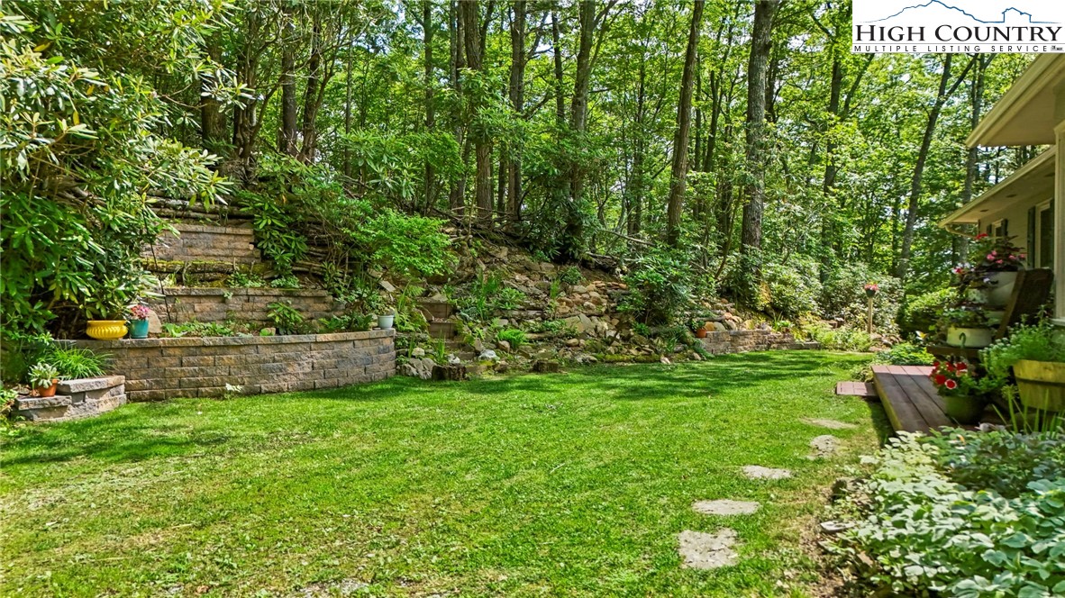 157 Twisted Laurel Lane Blowing Rock, NC 28605 - Photo 22 of 50