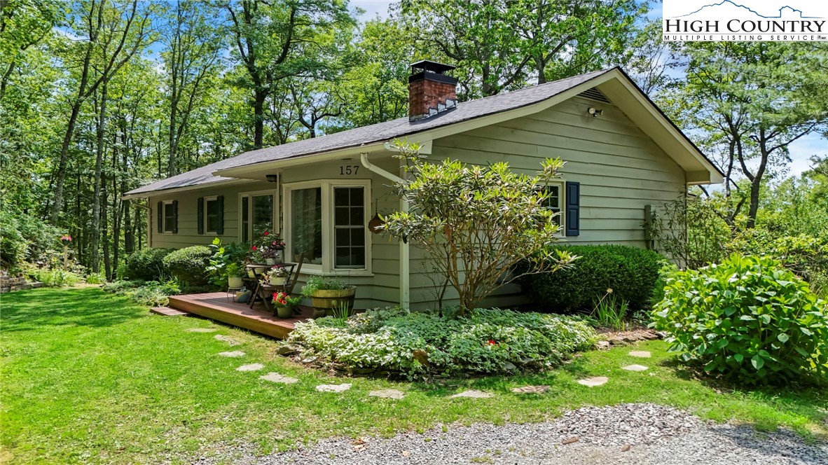 157 Twisted Laurel Lane Blowing Rock, NC 28605 - Photo 3 of 50
