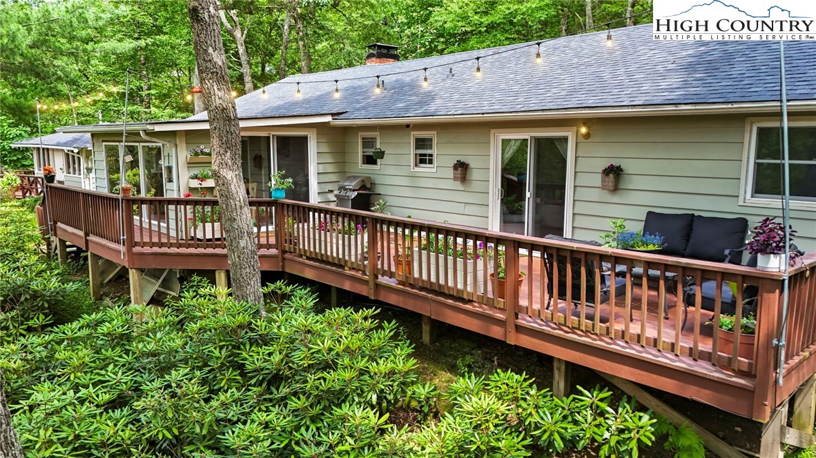 157 Twisted Laurel Lane Blowing Rock, NC 28605 - Photo 7 of 50
