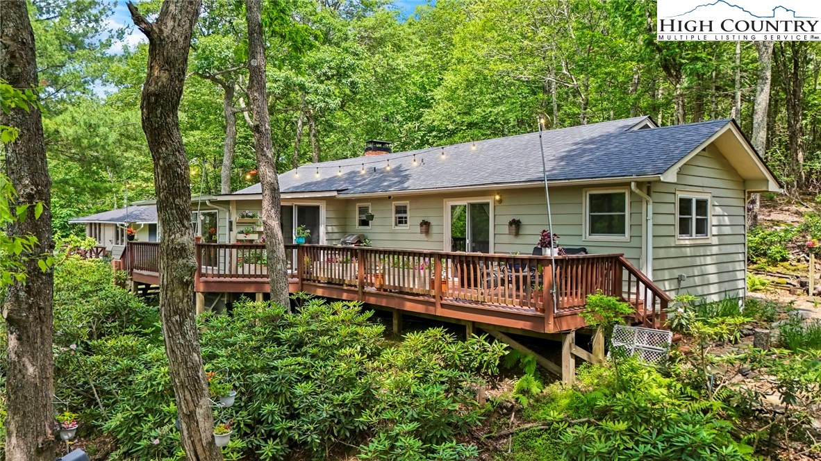 157 Twisted Laurel Lane Blowing Rock, NC 28605 - Photo 8 of 50