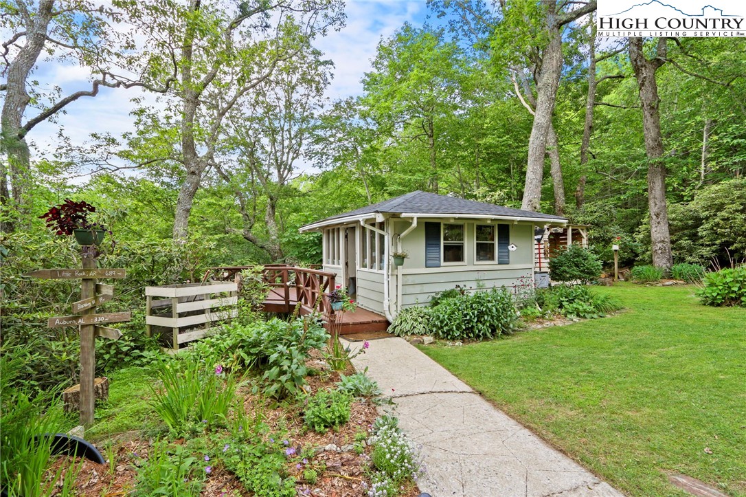 157 Twisted Laurel Lane Blowing Rock, NC 28605 - Photo 9 of 50