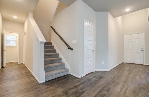 $2,700 | 506 Hidden Brk Drive, Baytown, TX 77523