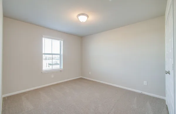 $2,700 | 506 Hidden Brk Drive, Baytown, TX 77523