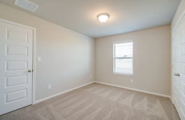 $2,700 | 506 Hidden Brk Drive, Baytown, TX 77523