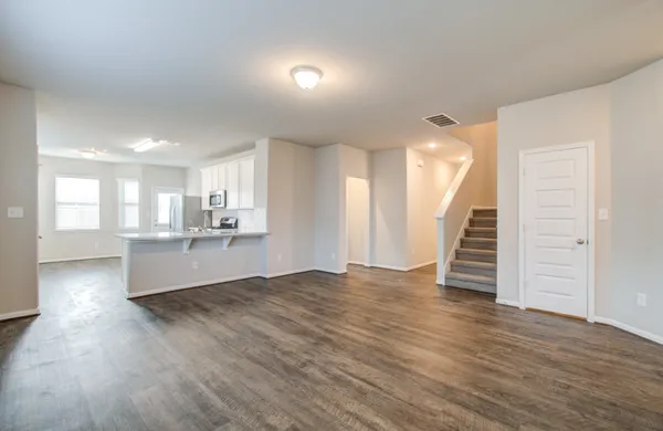 $2,700 | 506 Hidden Brk Drive, Baytown, TX 77523