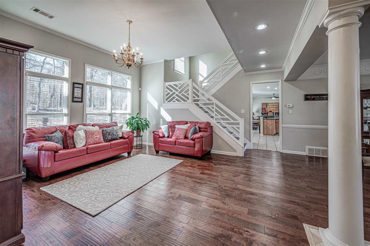 10388 Pilot Rock Road Collierville, TN 38017 - Photo 3 of 24 11 ft. ceiling with crown molding, custom plank hardwood floor and 5 recessed can lights at walkthrough from Kitchen to Master Bedroom foyer.