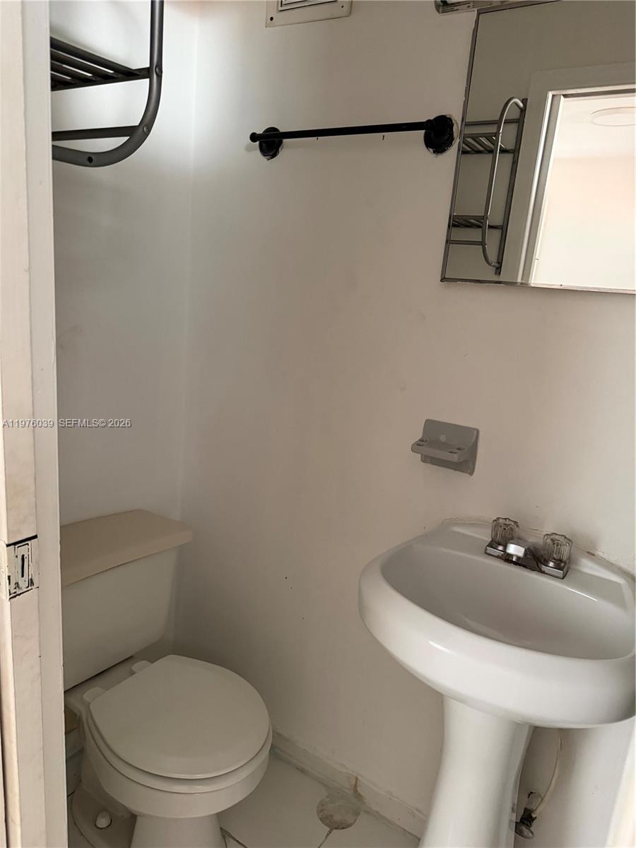 2920 Southwest 79th Avenue Miami, FL 33155 - Photo 4 of 4