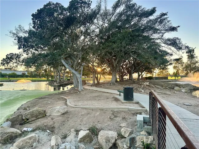 $1,739,000 | 117 Clearbrook Lane, Costa Mesa, CA 92626