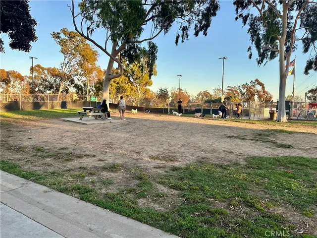 $1,739,000 | 117 Clearbrook Lane, Costa Mesa, CA 92626