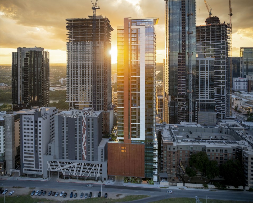 84 East Avenue, Unit 1506 Austin, TX 78701 - Photo 8 of 36 Welcome to Vesper, where unpredictable luxury is effortlessly redefined.