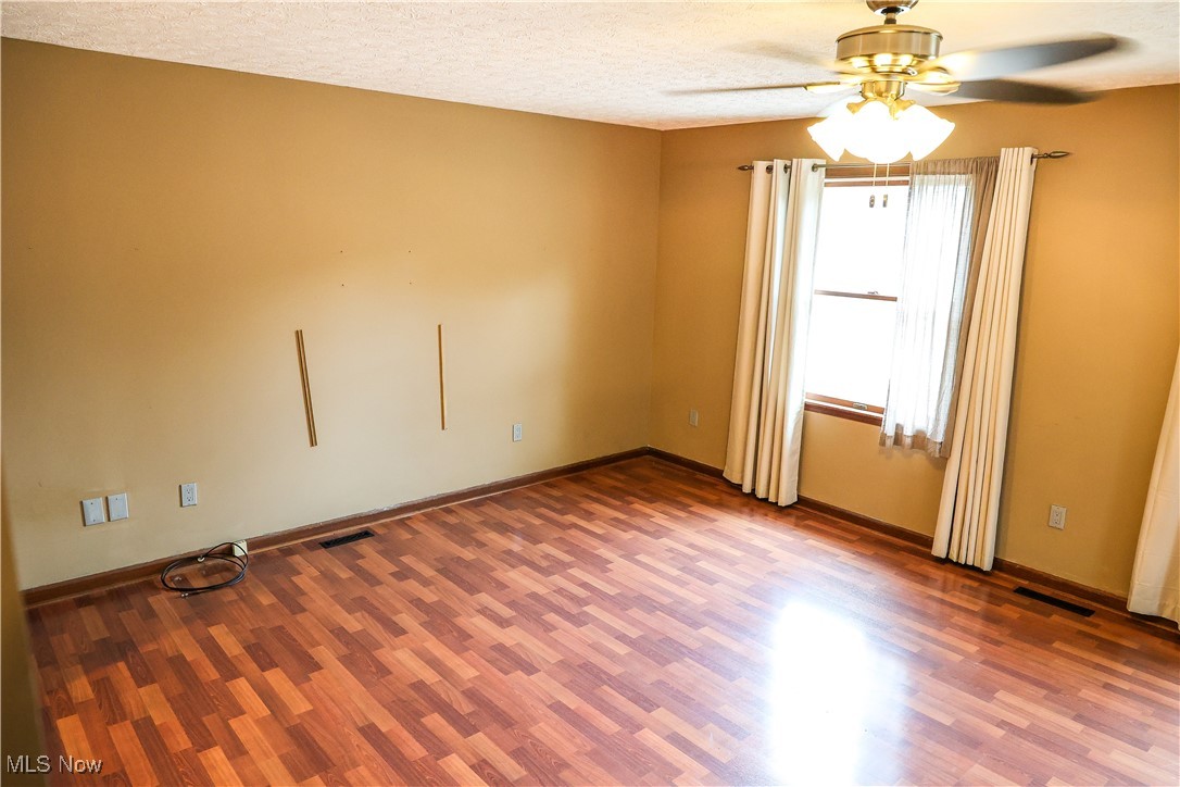 6799 Fry Road Cleveland, OH 44130 - Photo 15 of 35