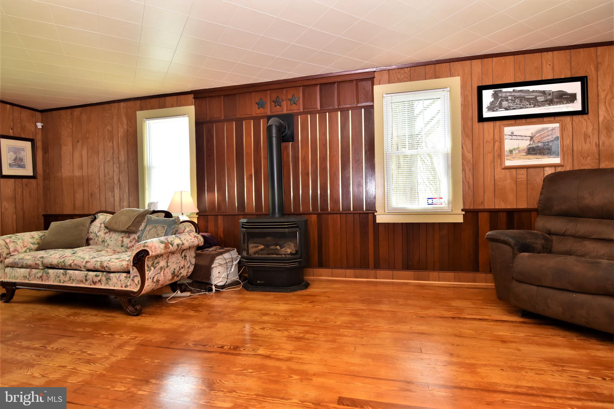 27836 Oriole Road Princess Anne, MD 21853 - Photo 31 of 57 Living Room