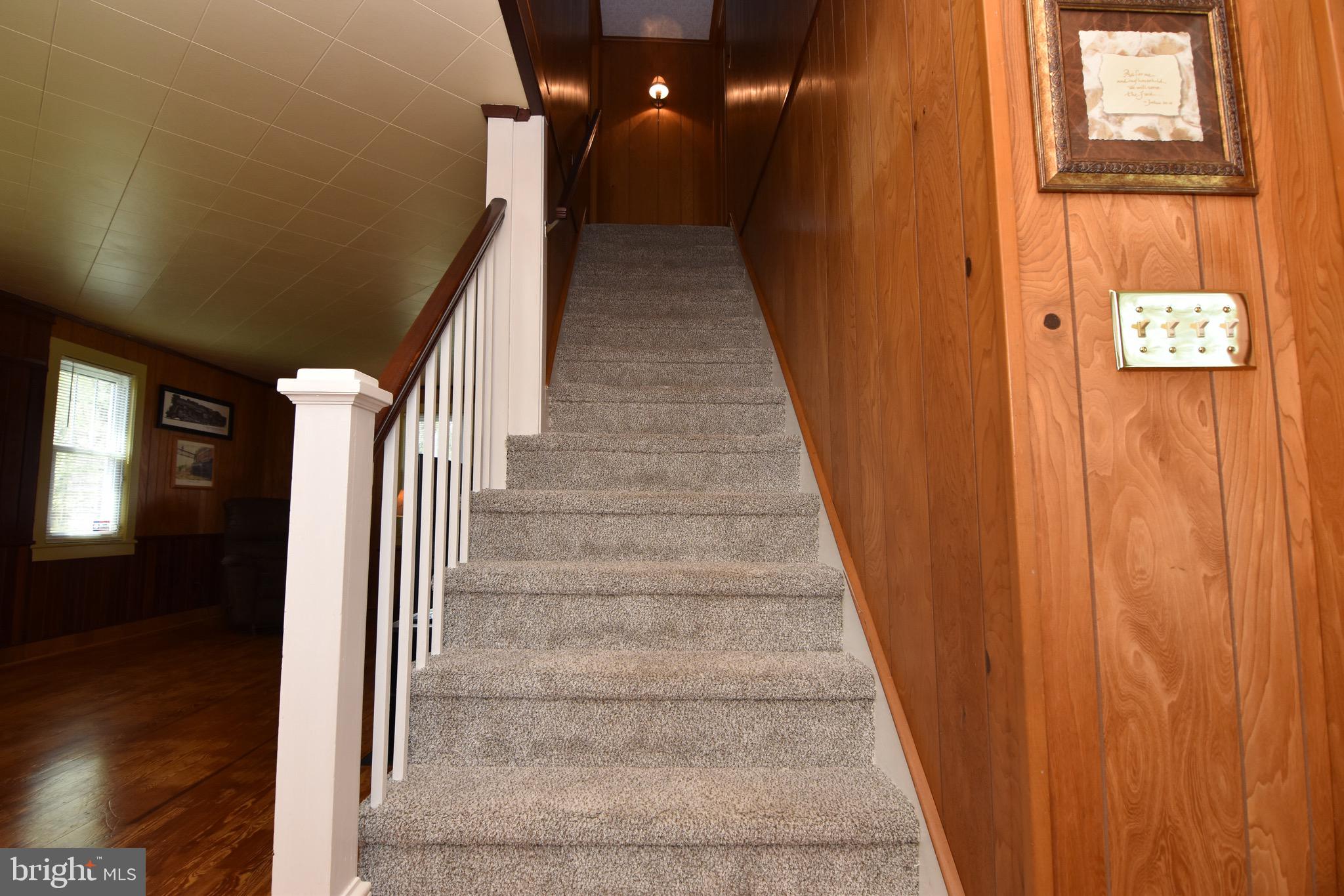 27836 Oriole Road Princess Anne, MD 21853 - Photo 34 of 57 Staircase
