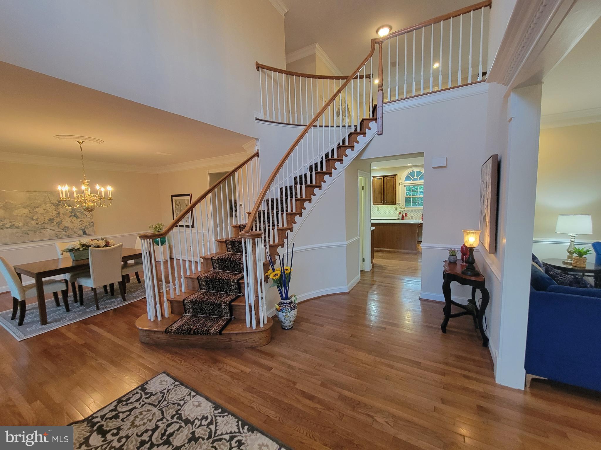 12 Foxview Circle Hockessin, DE 19707 - Photo 2 of 14