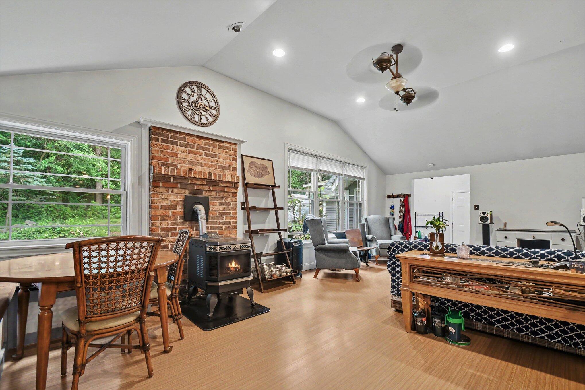1519 North Philip Road Niles, MI 49120 - Photo 3 of 14 003_file_2852