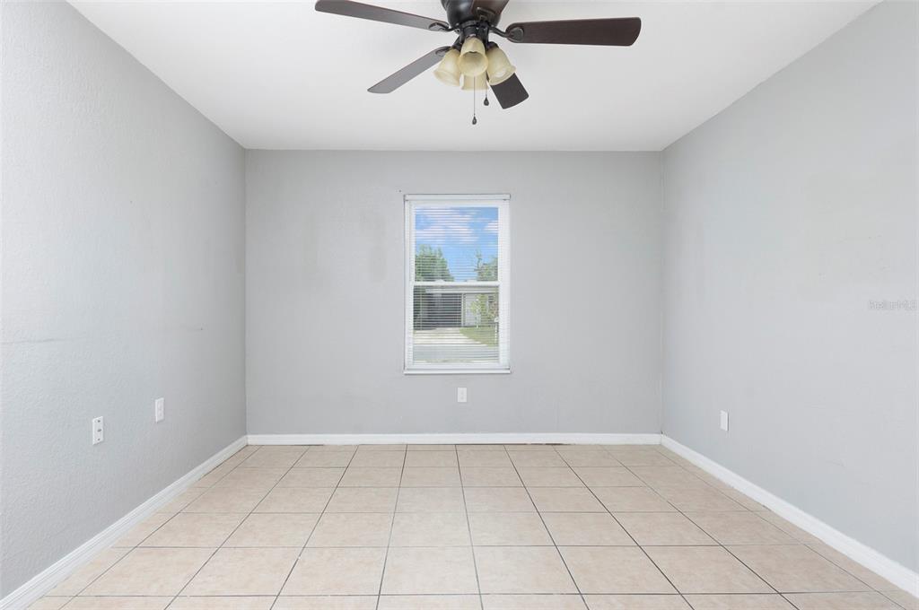 5255 45th Avenue North St. Petersburg, FL 33709 - Photo 14 of 24