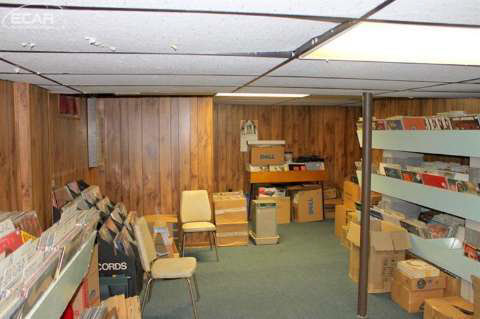 5138 East Carpenter Road Flint, MI 48506 - Photo 62 of 70 20421497-61.JPG