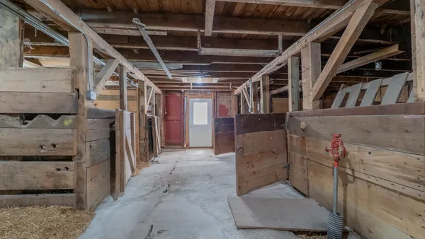 $725,000 | 1340 East 2700 North Road, Clifton, IL 60927