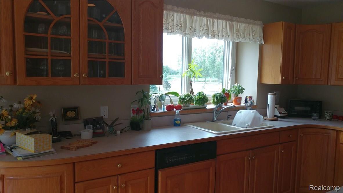 24300 Dayton Road Armada, MI 48005 - Photo 20 of 66 2017-08-16 14.24