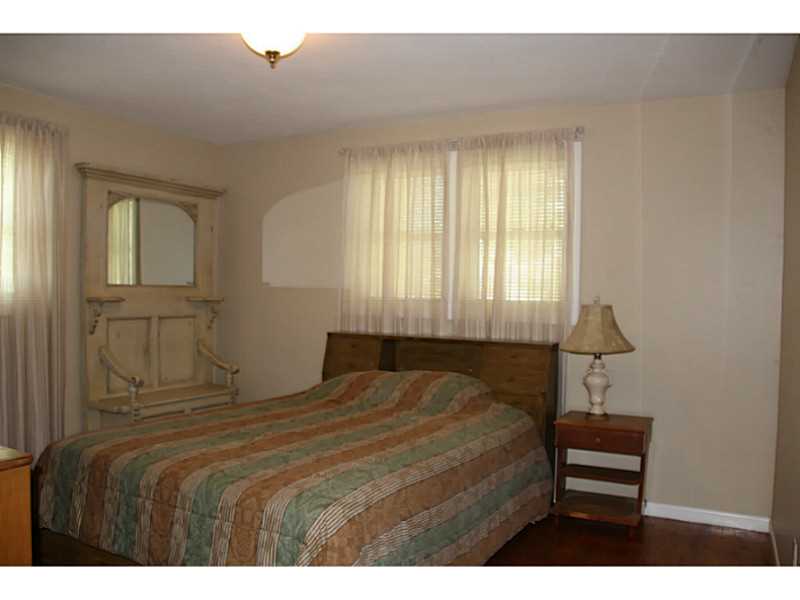 222 Asylum Road Warwick, RI 02886 - Photo 11 of 24 Master Bedroom.
