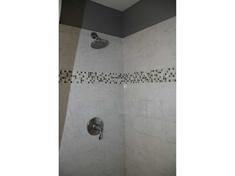 222 Asylum Road Warwick, RI 02886 - Photo 17 of 24 Bathroom. Tiled shower/tub