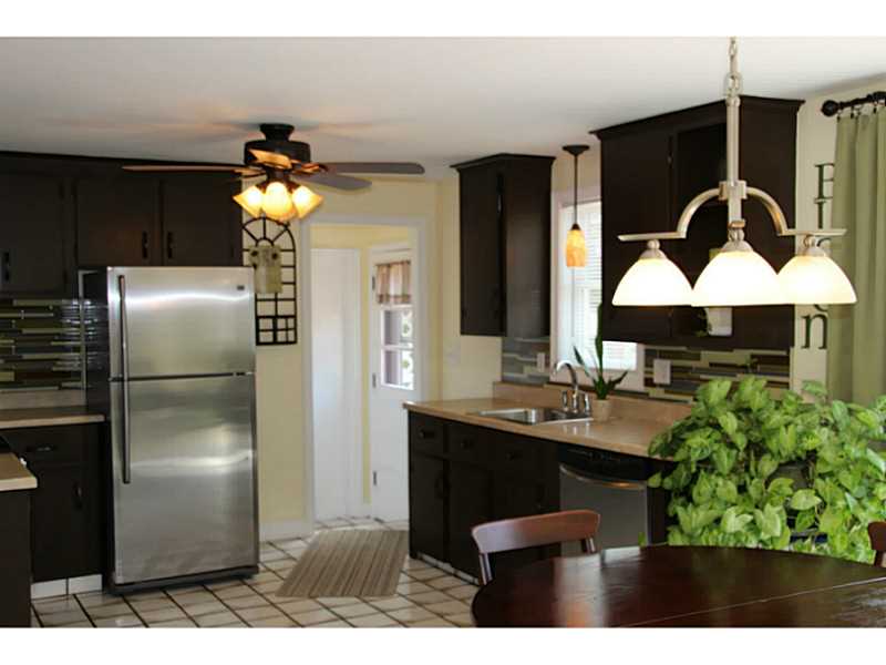 222 Asylum Road Warwick, RI 02886 - Photo 2 of 24 Kitchen.