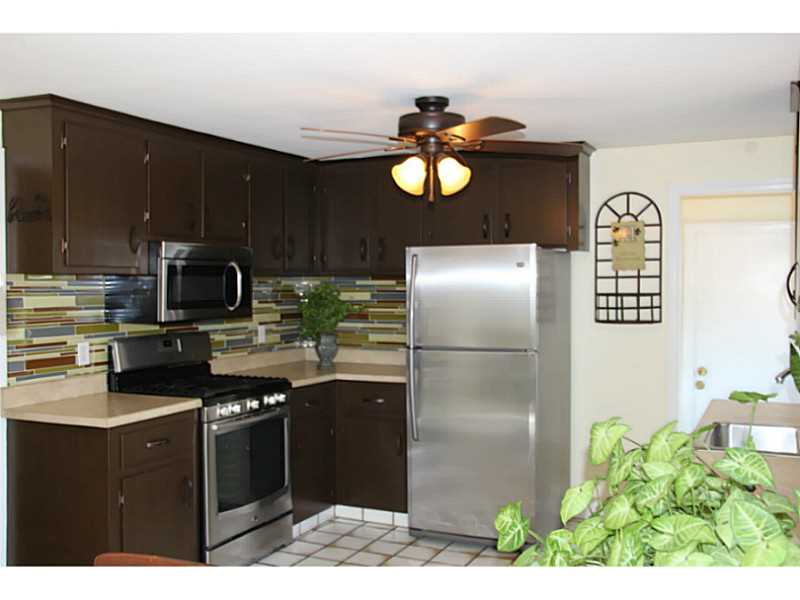 222 Asylum Road Warwick, RI 02886 - Photo 3 of 24 Kitchen.