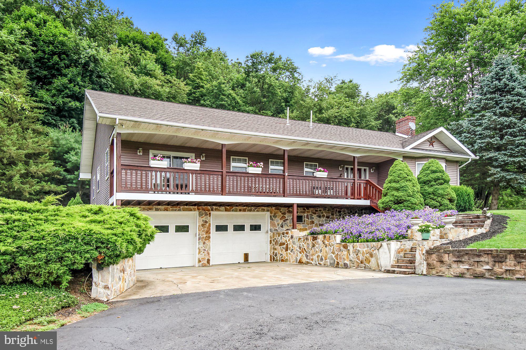 27 Turkey Road Kempton, PA 19529 - Photo 2 of 29 Gallery Image 2