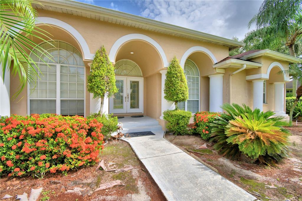 2004 Clubhouse Road Lakeland, FL 33813 - Photo 6 of 84 Gallery Image 6