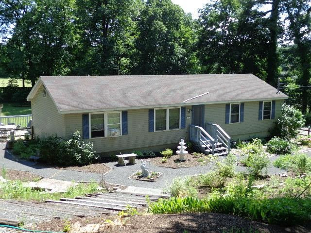 1004 River Road Bethlehem, NY 12158 - Photo 2 of 24 Photo 2