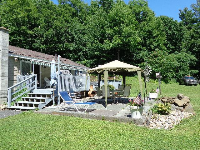 1004 River Road Bethlehem, NY 12158 - Photo 5 of 24 Photo 5