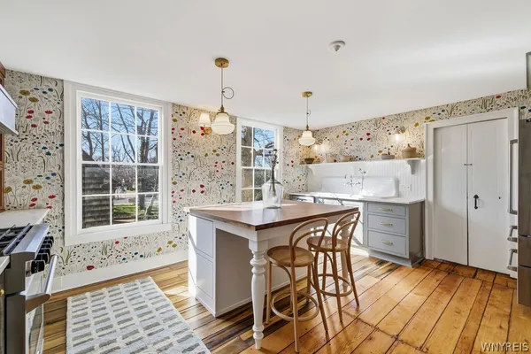 $665,000 | 155 South 5th Street, Lewiston, NY 14092