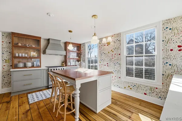 $665,000 | 155 South 5th Street, Lewiston, NY 14092