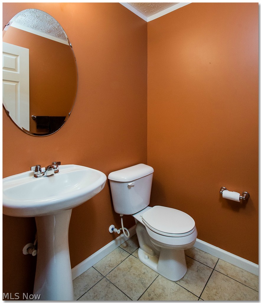 6440 Ruth Drive Seven Hills, OH 44131 - Photo 13 of 24
