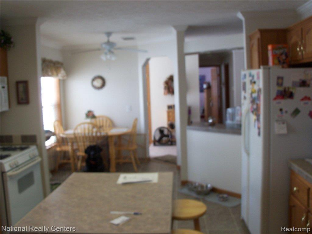 14375 Exeter Road Carleton, MI 48117 - Photo 6 of 15 Kitchen W eat in feature