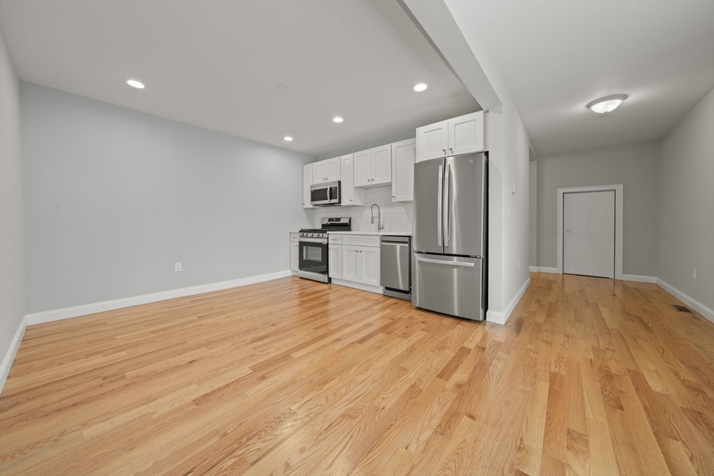 492 Cabot Street, Unit 1A Beverly, MA 01915 - Photo 12 of 40