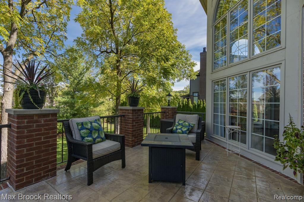 2896 Croftshire Court Rochester, MI 48306 - Photo 46 of 51 Gallery Image 46