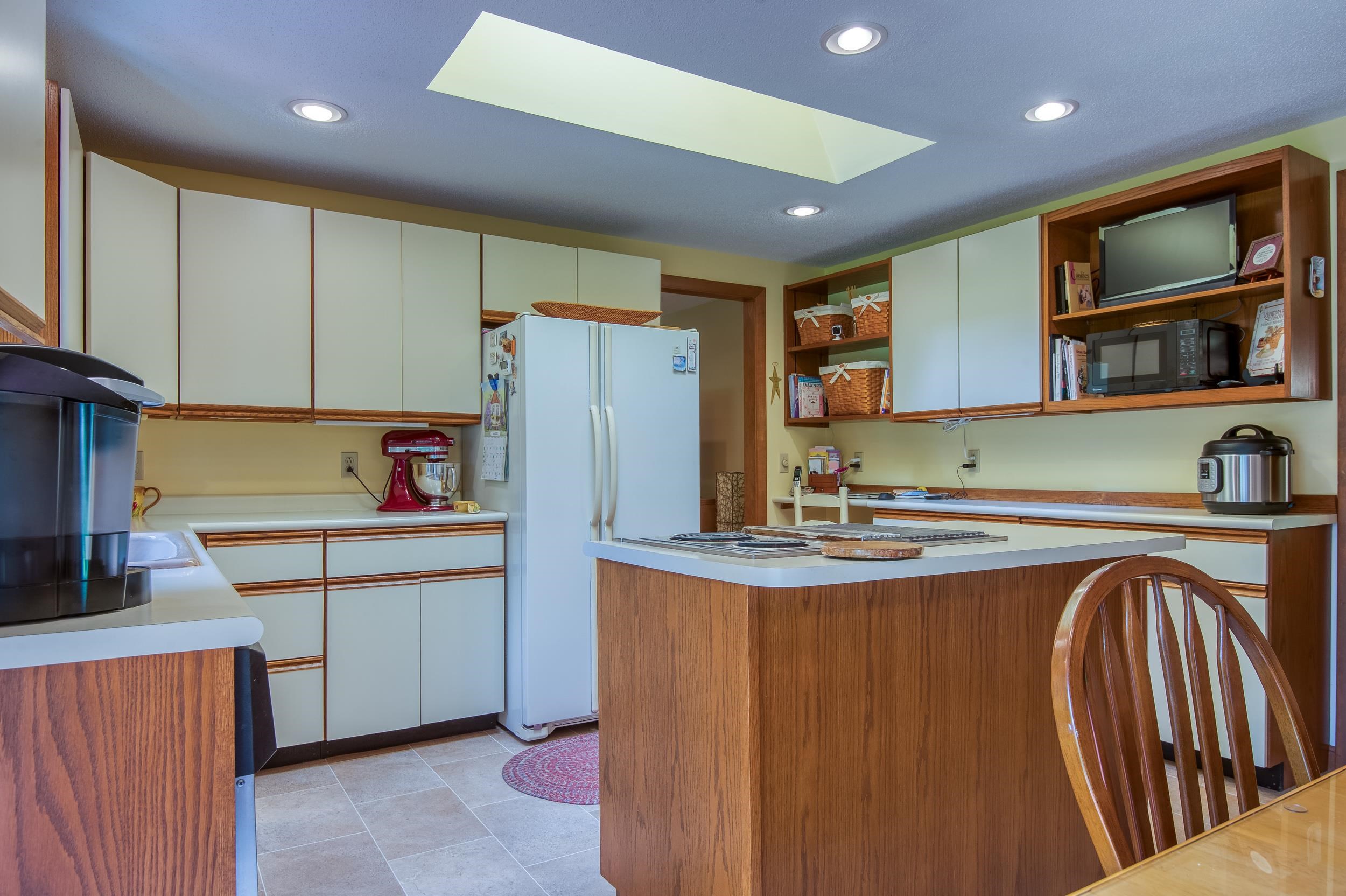 153 Sunset Hill Road Conway, NH 03860 - Photo 5 of 40