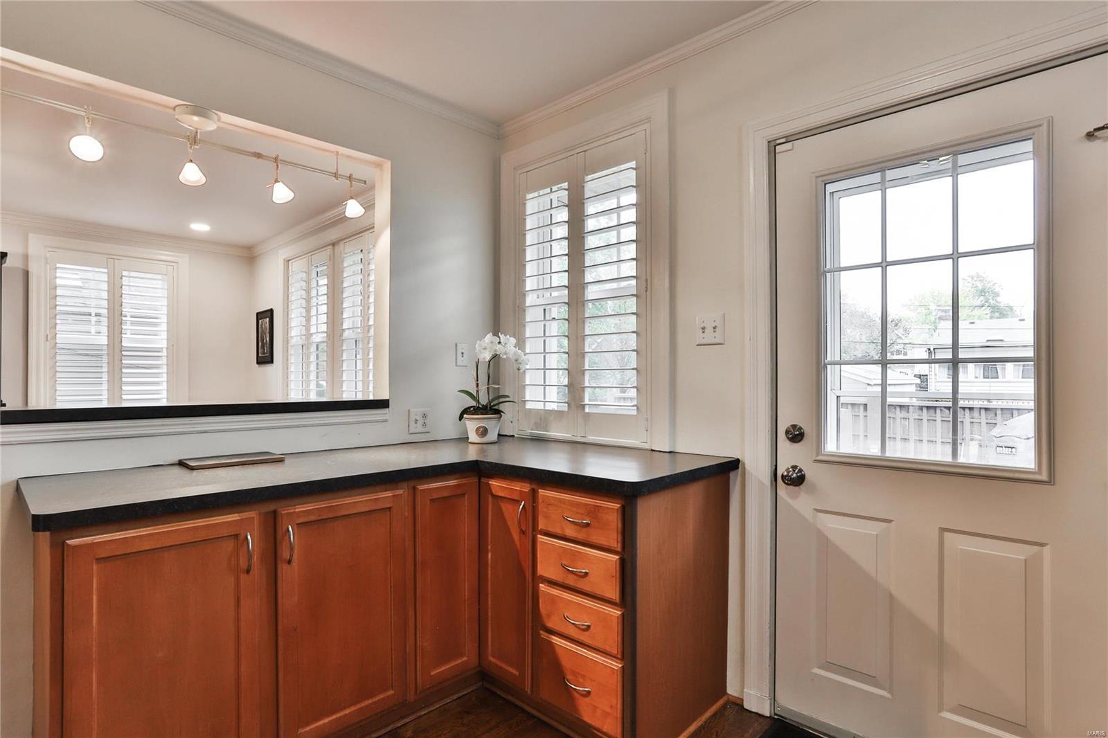 26 Waverton Drive Ladue, MO 63124 - Photo 20 of 45